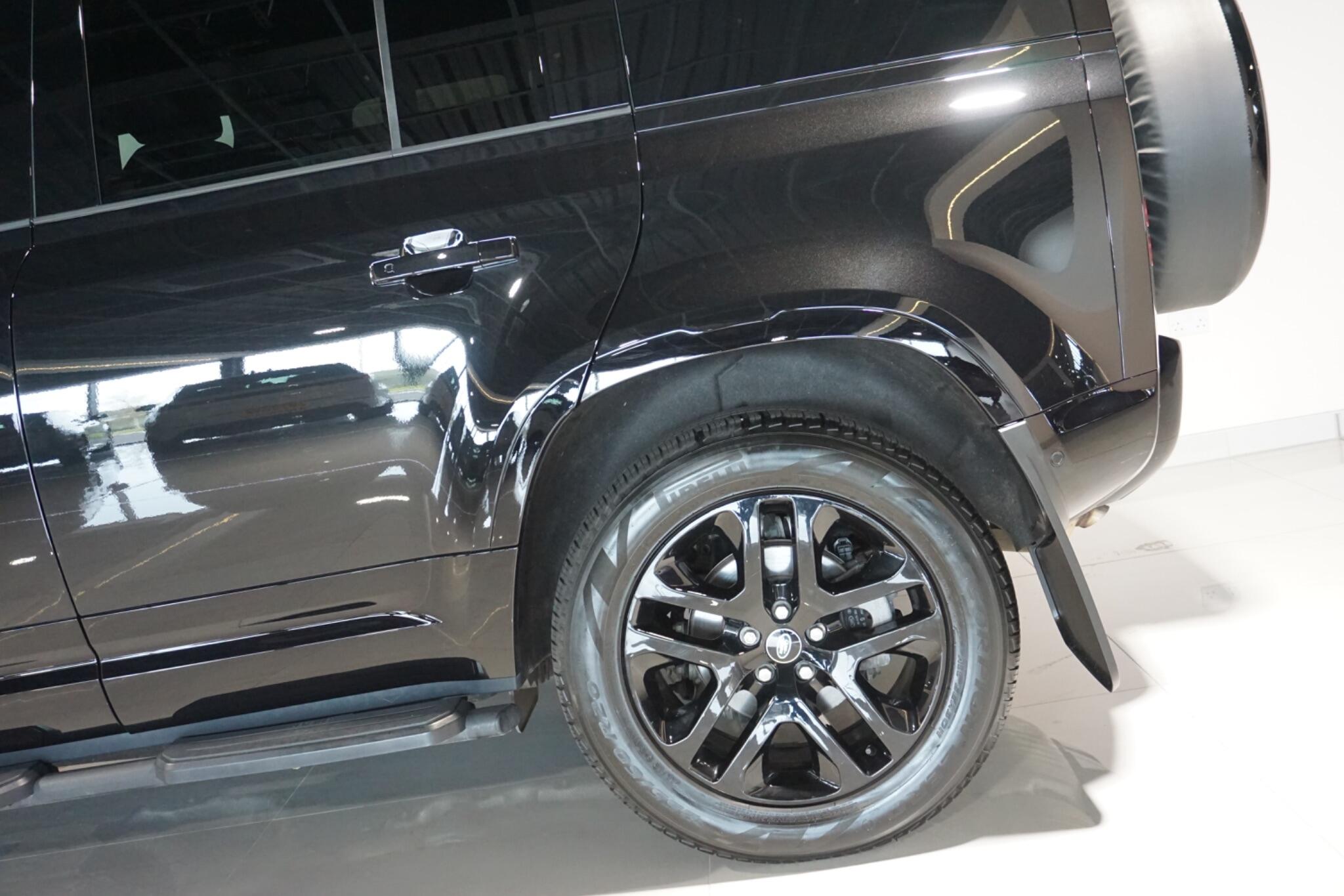 Land Rover Defender 110 3.0 D250 MHEV S Hard Top SUV 5dr Diesel Auto 4WD MWB Euro 6 (s/s) (250 ps)
